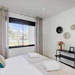 Brand New Gorgeous 2 Bed At Hills! * Estepona