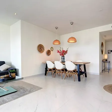 Brand New Gorgeous 2 Bed At Hills! 公寓 *