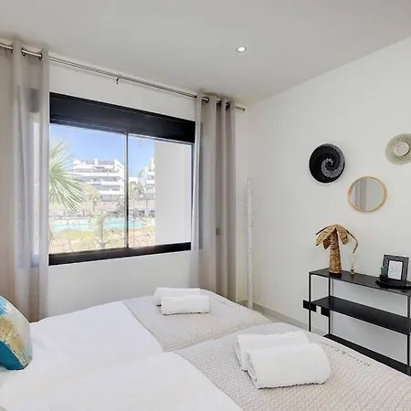 Brand New Gorgeous 2 Bed At Hills! * 埃斯特波纳