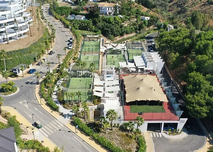 Brand New Gorgeous 2 Bed At Hills! Apartamento Estepona