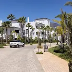 Brand New Gorgeous 2 Bed At Hills! Apartmán *
