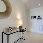 Brand New Gorgeous 2 Bed At Hills! Apartmán *